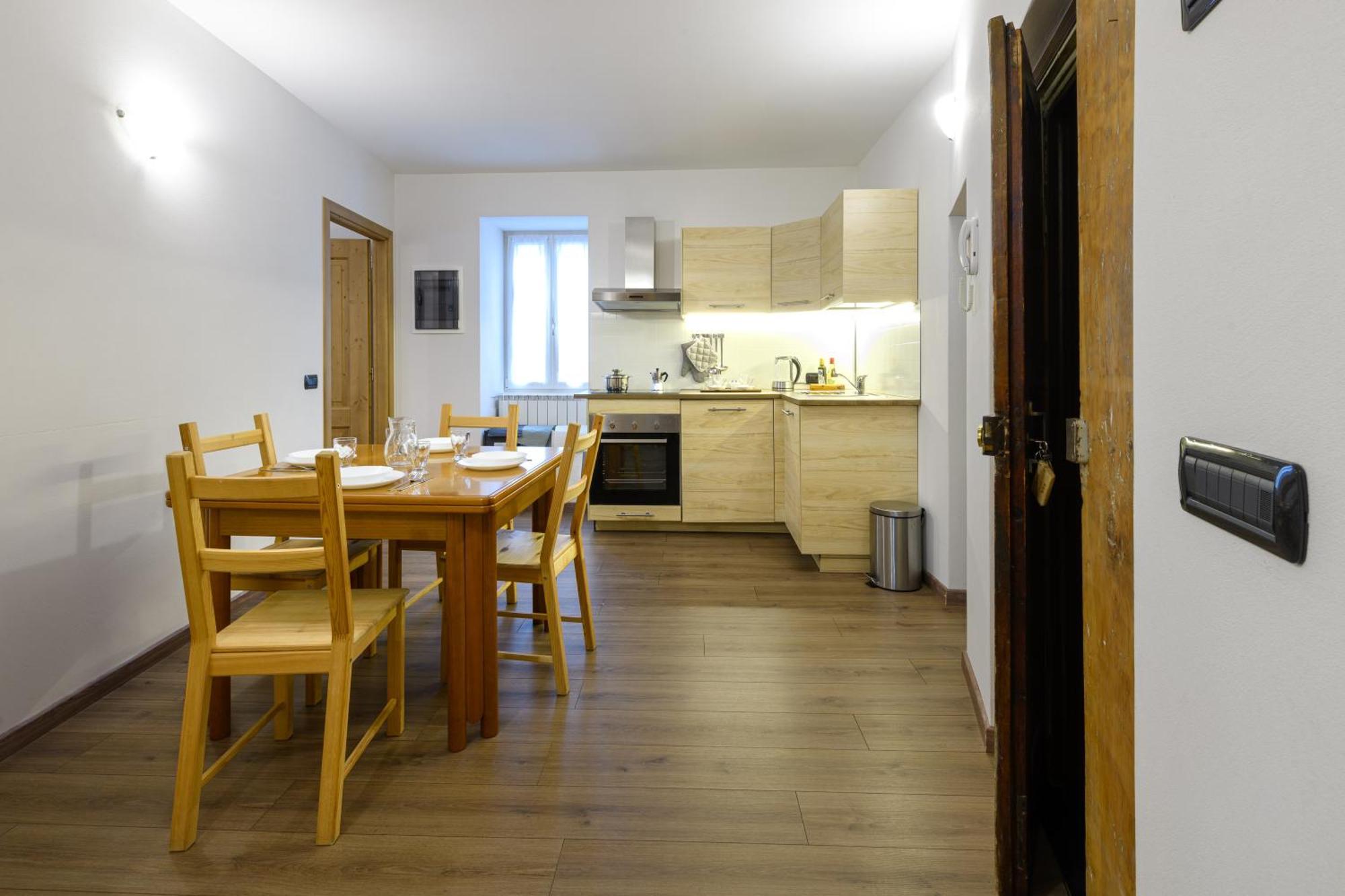 Hotel Garni Le Corti Grosotto Bagian luar foto