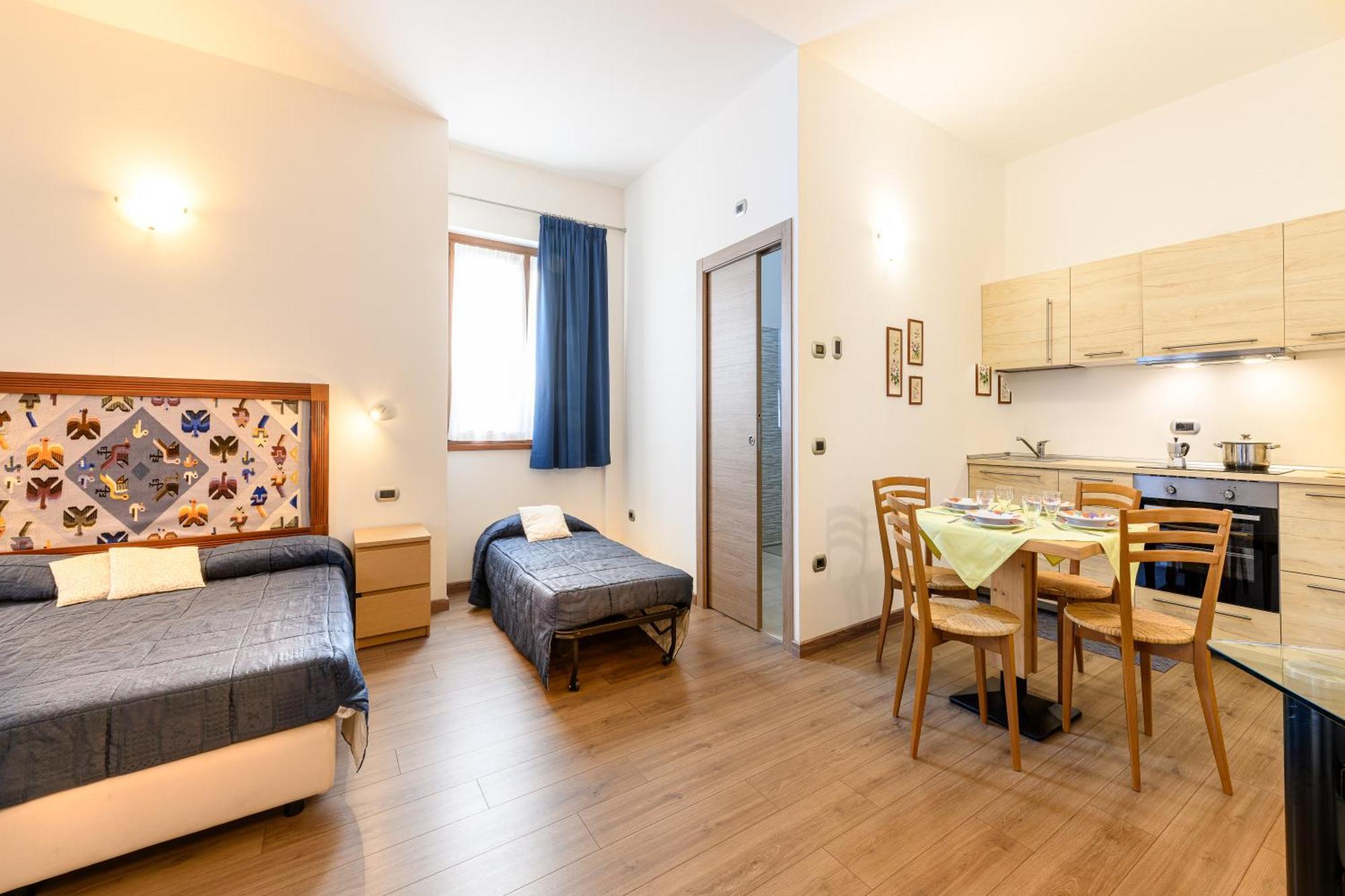 Hotel Garni Le Corti Grosotto Bagian luar foto