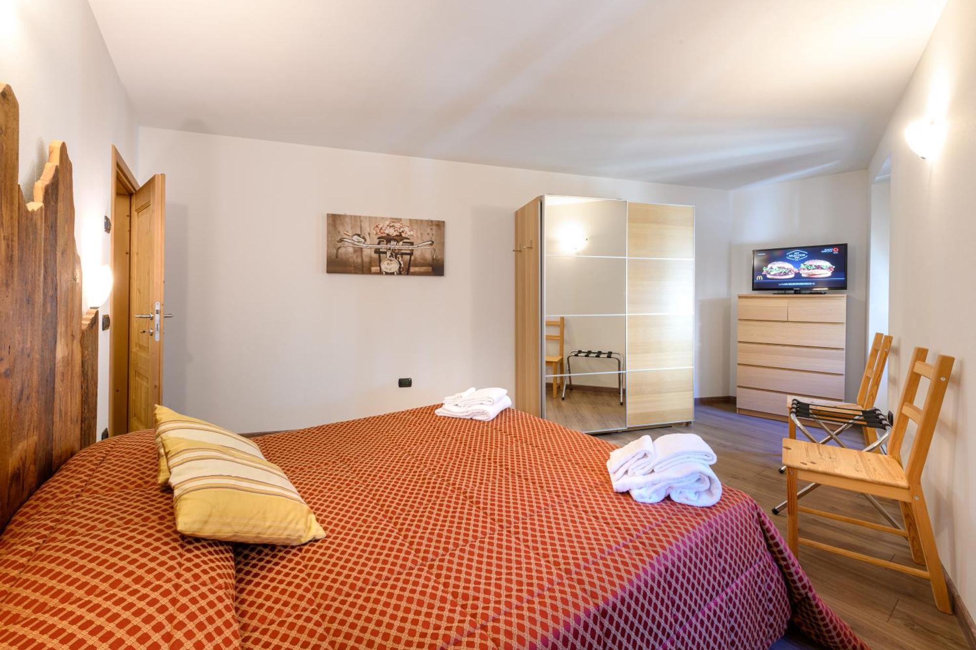 Hotel Garni Le Corti Grosotto Bagian luar foto